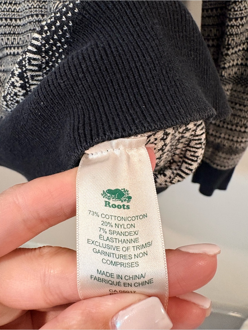 Roots Fair Isle Half Zip Sweater | Black & Cream | Size Medium - Picture 5 of 10